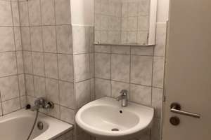 Für Handwerker/innen 3 Zimmerwohnung mit Balkon! – Luxemburger Straße 17, 97084 Heuchelhof, Würzburg – Vorschaubild 3