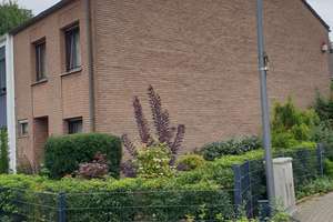 Raum für neue Ideen: Haus mit 110 m² in Bochum-Weitmar – Elsa-Brändström-Straße 26, 44795 Weitmar-Mitte, Bochum – Vorschaubild 2