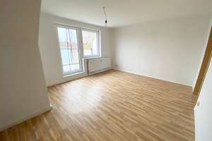 *PROVISIONSFREI* 3-Raum-Eigentumswohnung in Reutershagen mit Wannenbad, Einbauküche und Balkon...!!! – Max-Maddalena-Str. 7, 18069 Reutershagen, Rostock – Vorschaubild 2