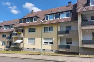 ** Geräumige 3,5 Zimmer Erdgeschosswohnung in ruhiger Wohnlage ** – Hangohrstraße 8, 45279 Freisenbruch, Essen – Vorschaubild 2