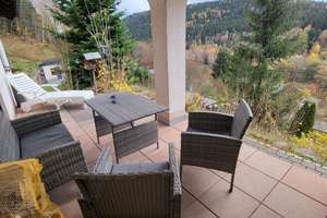 Gemütliches Zweifamilienhaus mit 6 Zimmern, ca. 200 m² Wohnfläche und Fernblick in Klingenthal – Die vollständige Adresse der Immobilie erhältst du vom Anbieter., 8248 Klingenthal – Vorschaubild 1