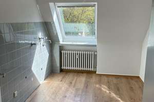 Lassen Sie sich vormerken - renovierte 3-Zimmer DG Wohnung wartet auf Sie als neue Mieter – Auf dem Lölfert 19, 58119 Hohenlimburg (Ortsteil), Hagen – Vorschaubild 4