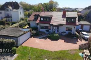 Großzügiges Zweifamilienhaus mit Einliegerhaus, 1.571 m² Grundstück & großem Entwicklungspotenzial – Die vollständige Adresse der Immobilie erhältst du vom Anbieter., 45768 Alt-Marl, Marl – Vorschaubild 2