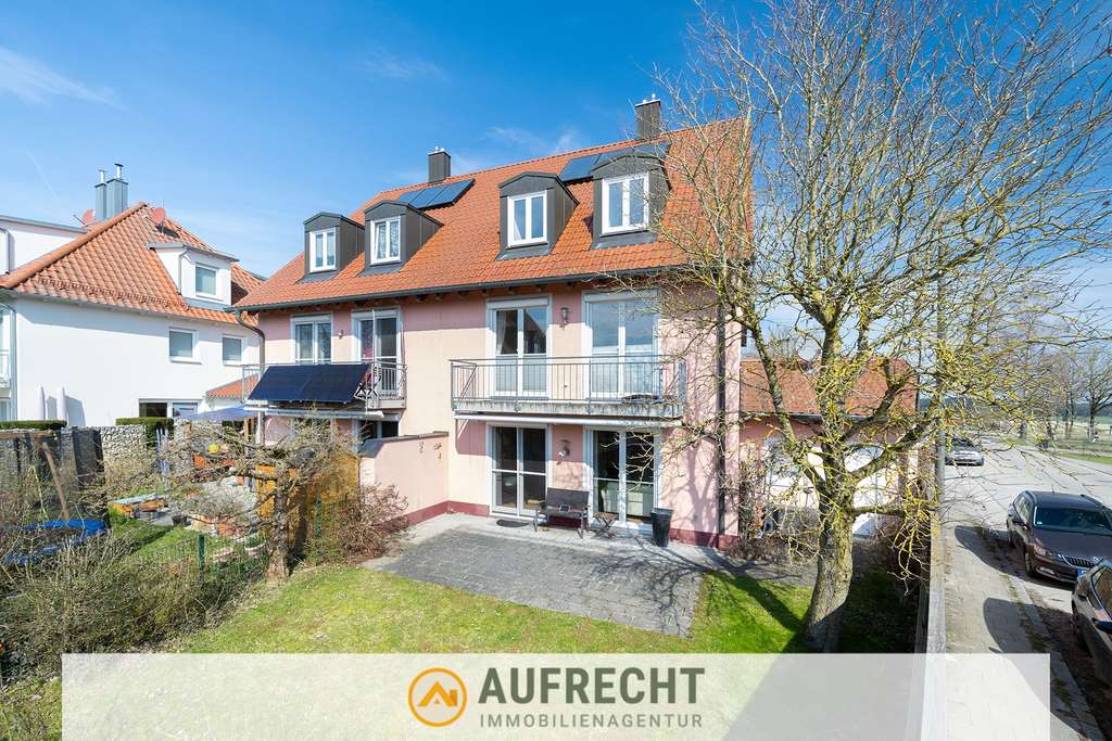 Immobilie in Röhrmoos - A U F R E C H T °VIEL PLATZ FÜR DIE FAMILIE° großzügige DHH mit sonnigem Garten und Einliegerwohnung - Bild 1