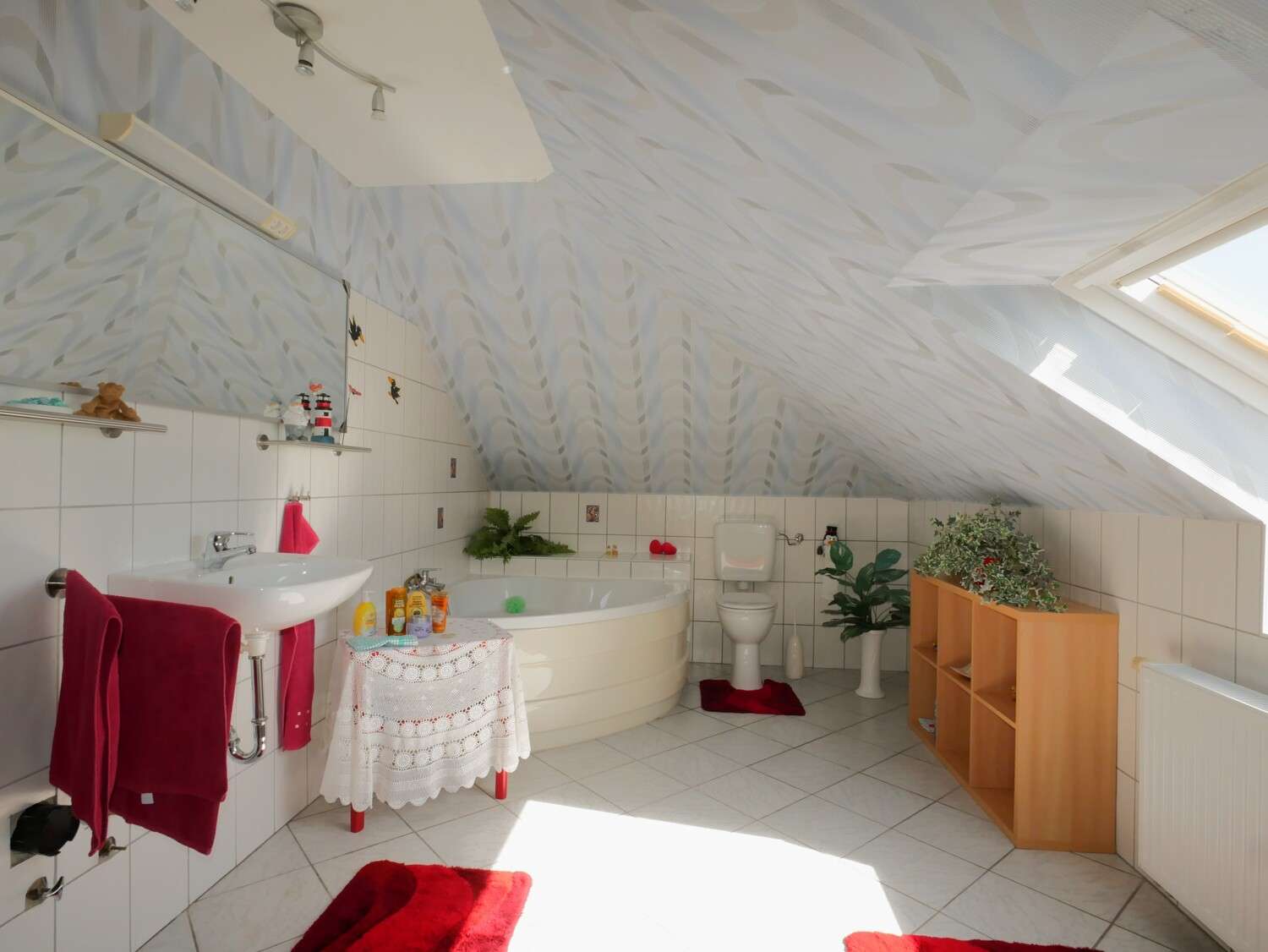 Immobilie in Gevensleben - Generationenwohnen auf zwei Ebenen in zwei Wohneinheiten oder Platz für eine große Familie - Bild 3