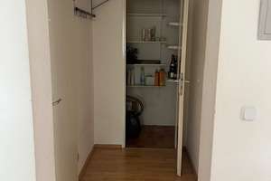 Attraktive 3,5-Zimmer-Wohnung mit Balkon, Klimaanlage & Tiefgarage in Köln-Weiden – Freiburger Str. 23, 50858 Weiden, Köln – Vorschaubild 4