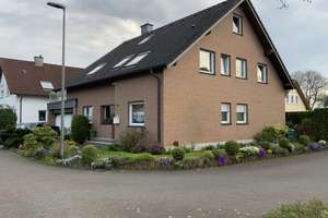 Elegantes Penthouse mit 5 Zimmern in Remscheid-Hackenberg im Zweifamilienhaus – Die vollständige Adresse der Immobilie erhältst du vom Anbieter., 42897 Hackenberg, Remscheid – Vorschaubild 2