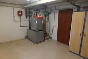 Gepflegtes Reihenmittelhaus in Bonn-Tannenbusch mit Garage – Die vollständige Adresse der Immobilie erhältst du vom Anbieter., 53119 Tannenbusch, Bonn – Vorschaubild 24