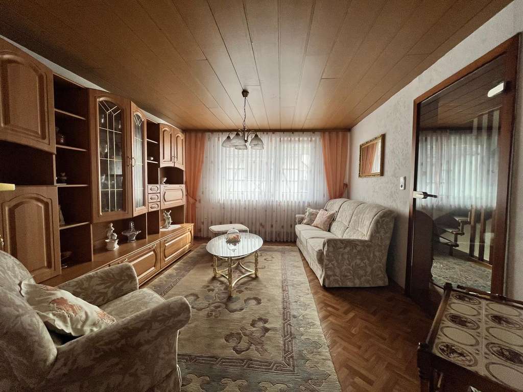 Immobilie in Willstätt - Charmantes Einfamilienhaus in ruhiger Lage mit viel Potenzial - Bild 4