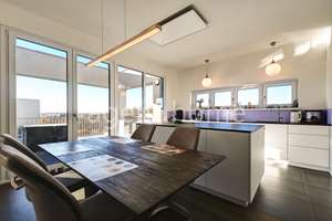 MÖBLIERT - PENTHOUSE IN REUTLINGEN - Tolle Wohnung mit Balkon – Die vollständige Adresse der Immobilie erhältst du vom Anbieter., 72760 Reutlingen-Mitte, Reutlingen – Vorschaubild 31