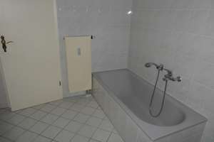 Schöne Wohnung mit Weitblick schöner Lage von Trier-Ruwer
mit viel Grün – Die vollständige Adresse der Immobilie erhältst du vom Anbieter., 54292 Ruwer/Eitelsbach, Trier – Vorschaubild 14