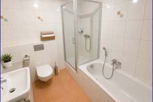 Moderne 1-Zimmer-Wohnung mit Südbalkon und Tiefgaragenstellplatz in gefragter Lage – Die vollständige Adresse der Immobilie erhältst du vom Anbieter., 85049 West, Ingolstadt – Vorschaubild 4