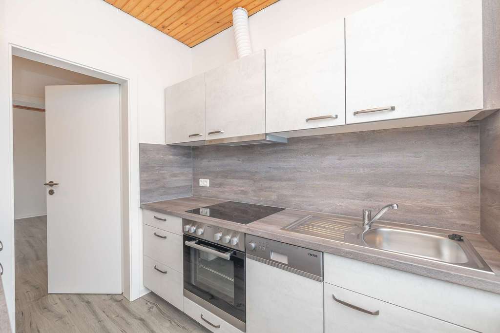 Immobilie in Meldorf - Stil trifft Geschichte | Renovierte 2-Zimmer-Wohnung im alten Schlosshotel - Bild 2