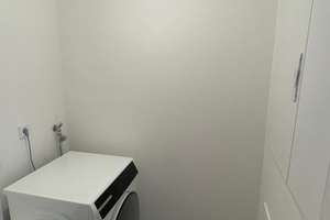 Neuwertige, lichtdurchflutete 3-Zimmer-Wohnung mit Sonnenbalkon zur Gracht  im Zollhafen – Flößerhof 19, 55120 Neustadt, Mainz – Vorschaubild 8