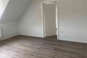 Ihre neue Wohnung: sanierte 2-Zimmer-Dachgeschosswohnung – Neudorfer Str. 126, 47057 Neudorf-Süd, Duisburg – Vorschaubild 7