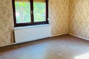 Emmerke - sanierungsbedürftige Doppelhaushälfte mit Hinterhaus, Garage und Garten – Giesener Straße 11, 31180 Hildesheim (Kreis) – Vorschaubild 9