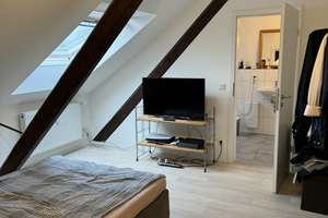 Helle, gut geschnittene Dachgeschosswohnung mit Potenzial – Jägerstraße 77, 47798 Stadtmitte, Krefeld – Vorschaubild 3