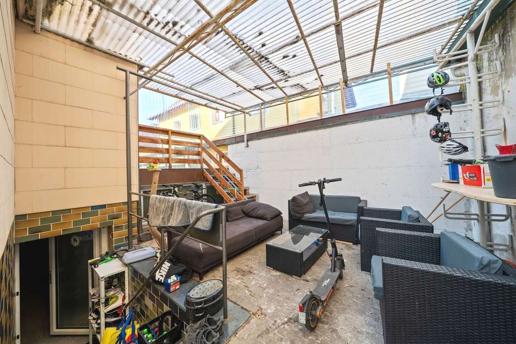 Immobilie in Freiburg im Breisgau - Vermietetes Mehrfamilienhaus mit viel Potential - Bild 3