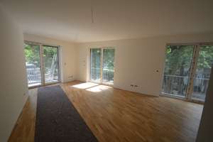 Stilvolle Eigentumswohnung im 1. Obergeschoss mit Balkon