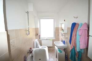 Schöne 2-Zimmer-Wohnung mit geräumiger Wohnküche in Mönchengladbach - Zentrum – Die vollständige Adresse der Immobilie erhältst du vom Anbieter., 41065 Gladbach, Mönchengladbach – Vorschaubild 4