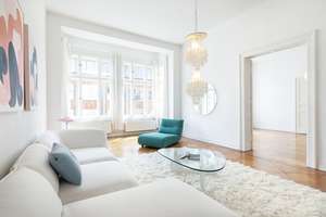 Am Monbijoupark, Mitte: Imposante 5-Zimmer Altbauwohnung mit außergewöhnlichen Deckenhöhen – 10117 Mitte (Ortsteil), Berlin – Vorschaubild 2