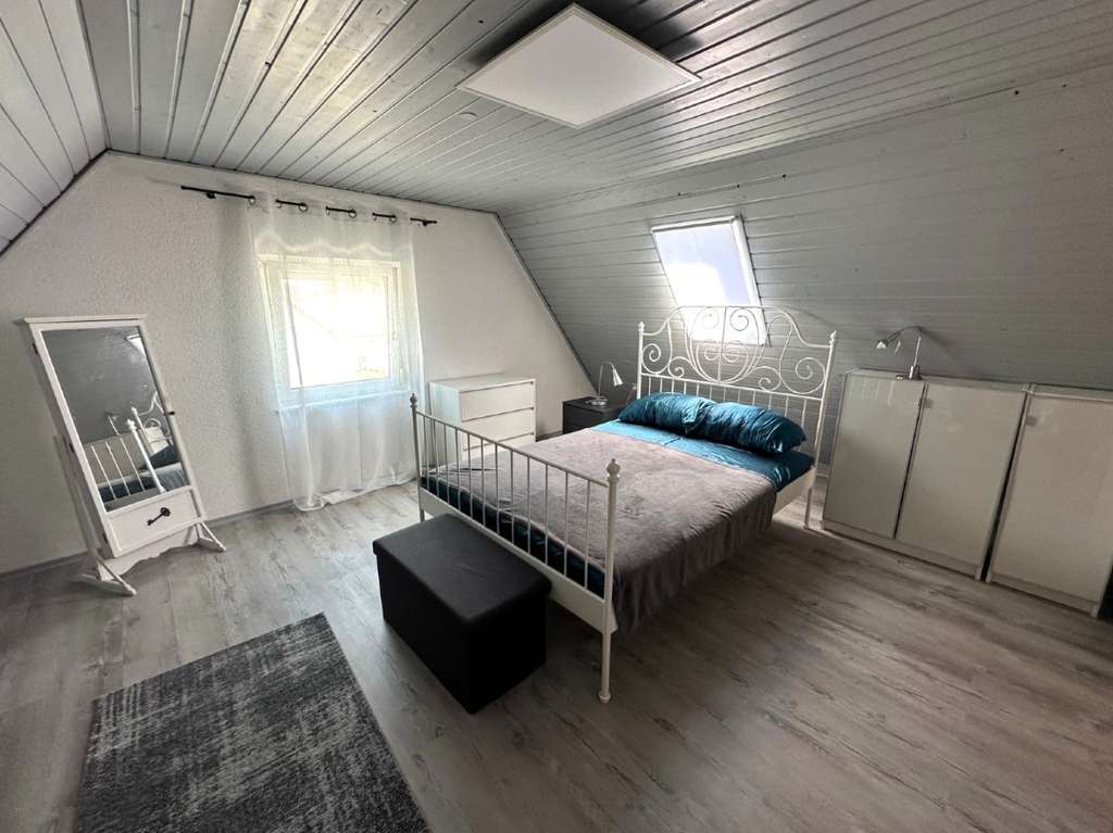 Immobilie in Haigerloch - Attraktives Wohnhaus mit zwei Einheiten und vielseitiger Nutzung - Bild 2