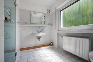 Renoviertes Reiheneckhaus mit viel Platz für individuelles Wohnen – Die vollständige Adresse der Immobilie erhältst du vom Anbieter., 53227 Limperich, Bonn – Vorschaubild 12