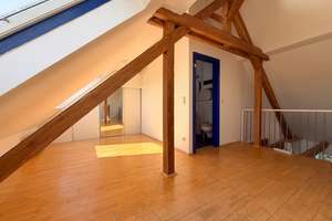 Düsseldorf-Oberbilk: Charmante 2-Zimmer-Dachgeschosswohnung mit Galerieebene und Balkon! – 40227 Oberbilk, Düsseldorf – Vorschaubild 13