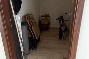 Lebendiges Viertel: 3-Zimmer-Wohnung mit Balkon in Düsseldorf – Adersstraße 60, 40215 Friedrichstadt, Düsseldorf – Vorschaubild 5