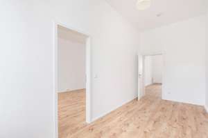 Leben in einer renovierten 3-Zimmer Wohnung mit Balkon – Die vollständige Adresse der Immobilie erhältst du vom Anbieter., 40225 Bilk, Düsseldorf – Vorschaubild 4