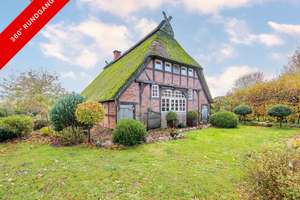 Traumhaftes Fachwerk-Juwel unter Reet aus 1730 mit Gästehaus im ruhigen Asendorf! – Die vollständige Adresse der Immobilie erhältst du vom Anbieter., 27330 Asendorf – Vorschaubild 1