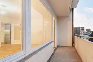 Bezugsfrei! Lichtdurchflutete 2-Zi.-Wohnung mit Balkon in Top-Lage – Hannover – Vorschaubild 2