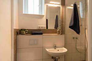 Schöne *vollmöblierte* frisch sanierte 2 Zimmer-Wohnung mit großer Terrasse. – Robenstraße 67, 52070 Jülicher Straße, Aachen – Vorschaubild 14