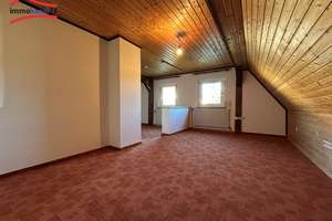 Charmante Doppelhaushälfte mit Balkon und Entwicklungspotenzial in 91757 Treuchtlingen – Die vollständige Adresse der Immobilie erhältst du vom Anbieter., 91757 Treuchtlingen – Vorschaubild 11