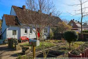 modernisiertes Siedlerhäuschen mit traumhaftem Garten – Hamburg – Vorschaubild 2