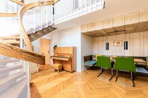 VIELSEITIGES FAMILIENDOMIZIL – Stilvolles Haus mit Pool, Garten, Garage und Ausblick in Remshalden – Die vollständige Adresse der Immobilie erhältst du vom Anbieter., 73630 Remshalden – Vorschaubild 4