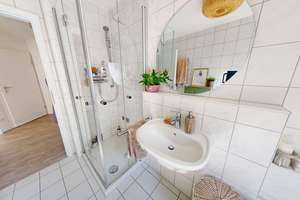 Renovierte 2,5-Zimmer-Wohnung mit Süd-Balkon, Einbauküche und TG-Stellplatz in Stuttgart-Möhringen – 70567 Möhringen-Süd, Stuttgart – Vorschaubild 8