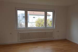 Wohnen im Grünen – frisch renovierte 3-Zimmer-Wohnung mit Sonnenterrasse – Hangstraße 11, 70327 Gehrenwald, Stuttgart – Vorschaubild 3