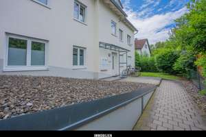 Sonnige drei Zimmer Wohnung mit großzügigen Balkon – Die vollständige Adresse der Immobilie erhältst du vom Anbieter., 85049 West, Ingolstadt – Vorschaubild 2