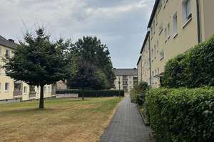 Wohnen im Grünen- Helle 3 Zimmer Wohnung