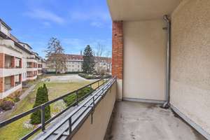 **Altbauperle** 4,5-Zimmer Wohnung in Dahlem **Sanierungsbedürftig** – Breitenbachplatz 11, 14195 Dahlem, Berlin – Vorschaubild 2
