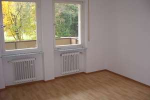 Stadtnah wohnen in Zabo ! 3-Zimmer-Wohnung mit großem Balkon und Garage – Kötztinger Straße 80, 90480 Gleißhammer, Nürnberg – Vorschaubild 4