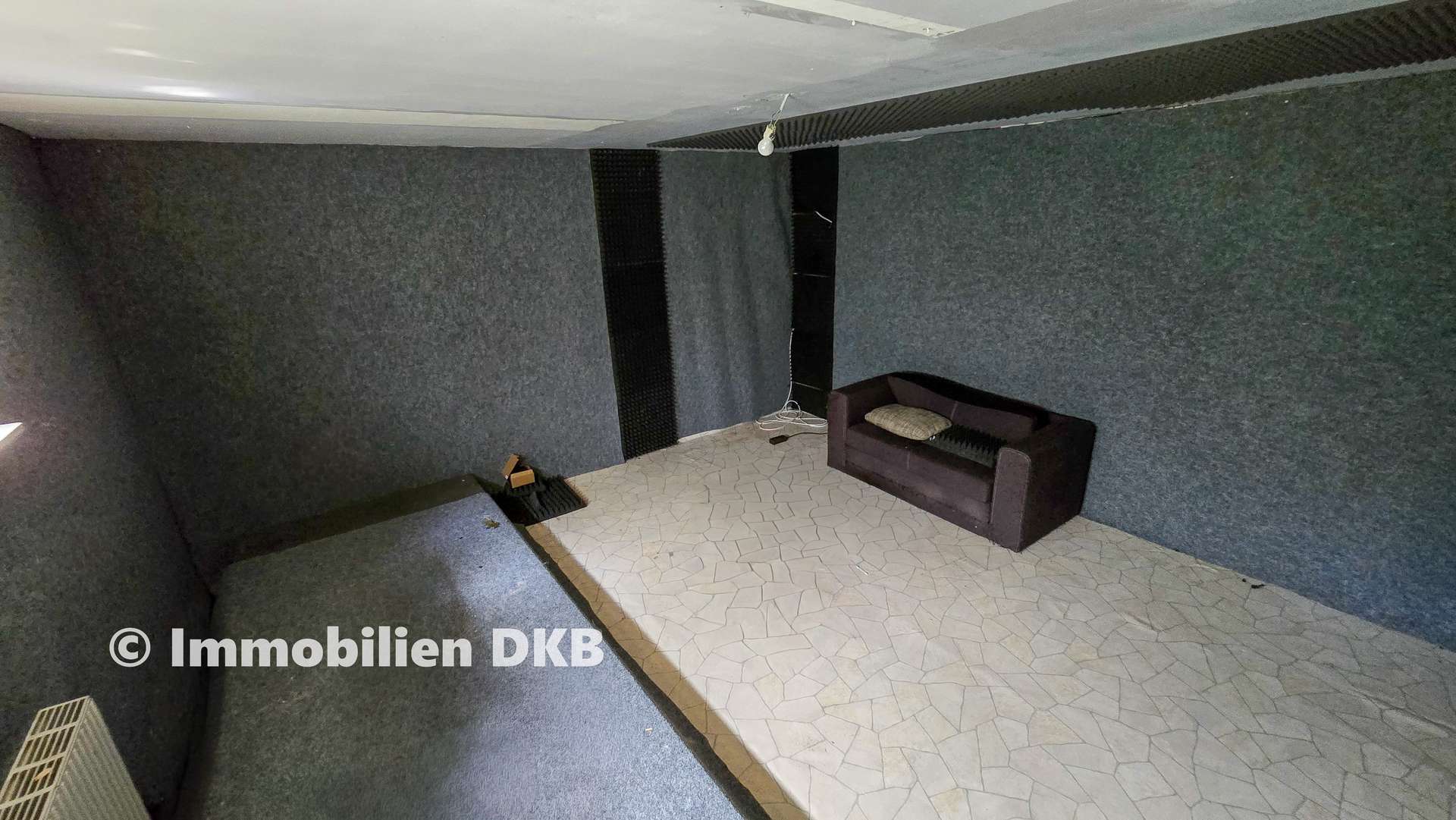 Immobilie in Bad Windsheim - RESERVIERT!!Wohnoase für die ganze Familie mit traumhaftem Garten - Preis VB - Bild 10