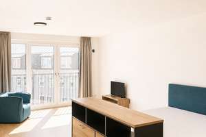 Großzügig möbliertes 2-Zimmer-Apartment in Potsdam - Einheit im 3. Obergeschoss – Französische Straße 20, 14467 Nördliche Innenstadt, Potsdam – Vorschaubild 2