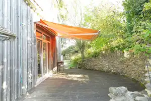 Mehrfamilienhaus mit drei Wohneinheiten, Garagen, Garten Streuobstwiese und Mega-Fernblick! – Trier-Saarburg (Kreis) – Vorschaubild 3