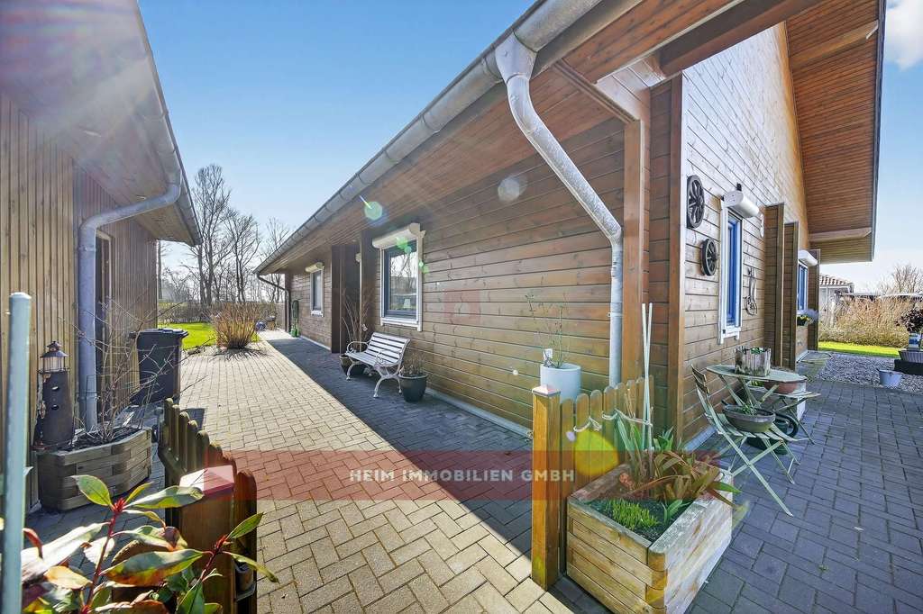 Immobilie in Humptrup - Blockbohlenhaus vor Sylt in ruhiger Lage - Bild 1