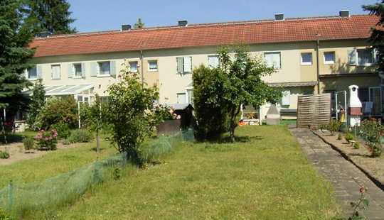 Bild von Provisionsfrei zur Kapitalanlage !  Reihenmittelhaus mit schönen Grundstück in Frankfurt Griesheim