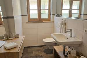 Helle 2-Zimmer-Wohnung mit Garten, Garage und Keller – Die vollständige Adresse der Immobilie erhältst du vom Anbieter., 83703 Gmund am Tegernsee – Vorschaubild 4