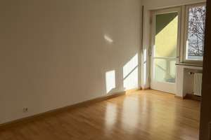 3-Zimmer Wohnung mit Balkon im 2. OG in Stuttgart West – Die vollständige Adresse der Immobilie erhältst du vom Anbieter., 70176 Hölderlinplatz, Stuttgart – Vorschaubild 3