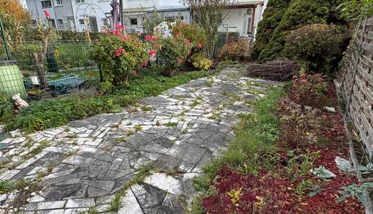 Bild von Gepflegtes Reihenhaus mit ausbaufähigen DG in ruhiger Lage am Frankfurter Berg - Keine Erbpacht!